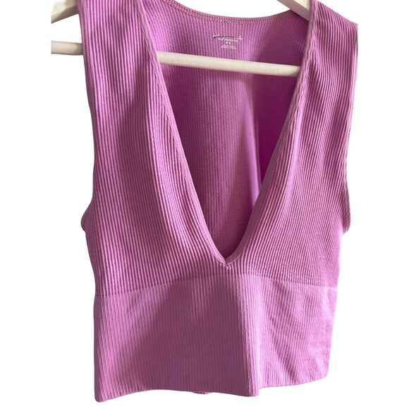 Urban Outfitters NWOT Out From Under Hailey Seamless Plunge Bra Top - Picture 7 of 8